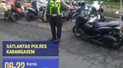 Ciptakan Ketertiban dan Kelancaran Arus Lalulintas, Sat Lantas Polres Karangasem Berikan Bimbingan dan Penyuluhan kepada Masyarakat di Pasar Timur Amlapura