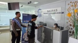 Tingkatkan Pelayanan SIM, Satlantas Polres Karangasem Edukasi Pengendara Pemohon SIM