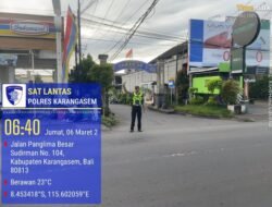 Cegah Lakalantas, Anggota Lantas Polres Karangasem Laksanakan Gatur Pagi di Simpang Tiga BTN Taman Asri Karangasem