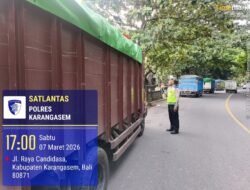 Satlantas Polres Karangasem Berikan Himbauan Parkir Truk, di Area Obyek Wisata Candidasa
