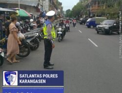 Laksanakan Pos Sore, Satlantas Polres Karangasem Laksanakan Pengaturan di Pasar Senggol Jalan Gajah Mada Amlapura