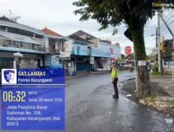 Rutinitas Anggota Sat Lantas Polres Karangasem Laksanakan PH Pagi, di Depan MAN Amlapura