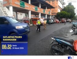 Ciptakan Ketertiban dan Kelancaran Arus Lalulintas, Sat Lantas Rutin Lakukan Gatur Lalin di Pasar Amlapura