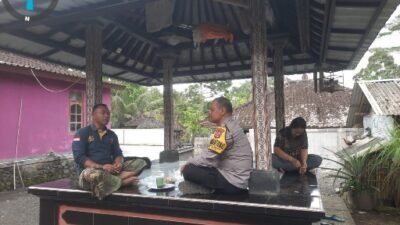 Bhabinkamtibmas Desa Amerta Bhuana Sambangi Warga Dusun Abiantiing Desa Amerta Bhuana, Sampaian Pesan Kamtibmas