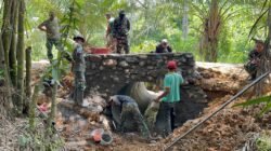 Satgas TMMD Ke-127 Kodim 0111/Bireuen Lanjutkan Pemasangan Batu Aramco di Titik Pertama