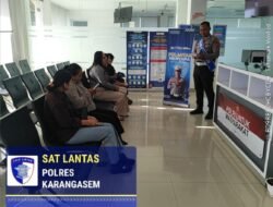 Tingkatkan Pelayanan SIM, Satlantas Polres Karangasem Edukasi Pemohon SIM Pentingnya Etika Berkendara yang Aman