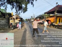 Cegah Laka Lantas, Personil Polsek Rendang Lakukan Gatur Arus Lalu Lintas Kegiatan Masyarakat Pasar Pagi 