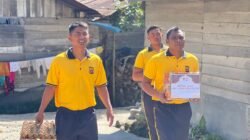 Brimob Kompi 3 Batalyon D Pelopor Bagikan Sembako untuk Warga yang Membutuhkan di Aceh Tengah