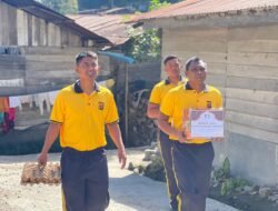 Brimob Kompi 3 Batalyon D Pelopor Bagikan Sembako untuk Warga yang Membutuhkan di Aceh Tengah