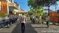 Sipropam Polres Karangasem Lakukan Pengawasan dan Absensi Kegiatan Apel Serah Terima Tugas jaga