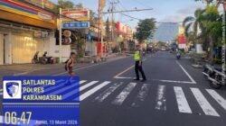 Polisi Sahabat Anak, Anggota Lantas Polres Karangasem Laksanakan Penyebrangan Siswa Siswi SD Negeri 4 Subagan