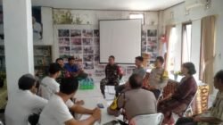 Sinergi Tanpa Batas: TNI-Polri dan Pemerintah Desa Duduk Barsama Warga Melalui Giat Jum’at Curhat