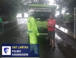 Satlantas Polres Karangasem Berikan Himbauan Para Sopir Truk, tidak Sembrangan Parkir di Area Obyek Wisata Candidasa