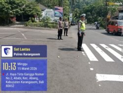 Sat Lantas Melaksanakan Pengamanan, di Jalur Obyek Wisata Tirtagangga