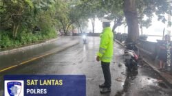 Cegah Parkir Truk Sembarangan, Satlantas Polres Karangasem Berikan Himbauan kepada Sopir Truk di Kawasan Obyek Wisata Candidasa