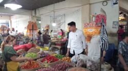 Pastikan Stabilitas Bahan Pokok Jelang Hari Besar, Sat Reskrim Polres Karangasem Inspeksi di Pasar Tradisional 
