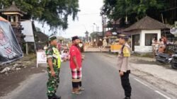Personil Polsek Rendang Berikan Pengamanan Kegiatan Tawur Agung Kesanga Nyepi Saka 1948