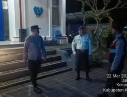 Cegah dan Antisipasi Tindak Kriminalitas pada Malam Hari, Polsek Selat Tingkatkan Giat Blue Light Patrol 
