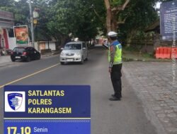 Pastiksn Kelancaran Arus Lalulintas, Unit Turjawali Sat Lantas Lakukan Gatur Lalin di Pos 3 Patung Salak Jasri