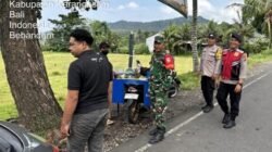 Perkuat Sinergitas TNI-Polri, Polsek Bebandem Gelar Patroli Terpadu Sasar Objek Vital dan Pusat Aktivitas Warga