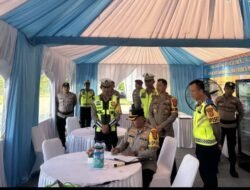 Kapolres Mesuji Di Dampingi Wakapolres Melaksana Kan Kunjungan Kerja Sekaligus Pengecekan Langsung Arus Balik Lalu Lintas Di Pos Pelayanan Rest Area 234