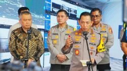 Tinjau Jasa Marga Command Center, Kapolri Pastikan Penanganan Arus Balik Berjalan Lancar dan Aman