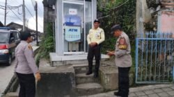 Pastikan Situasi Kamtibmas Tetap Kondusif, Polsek Selat Intensifkan Patroli 