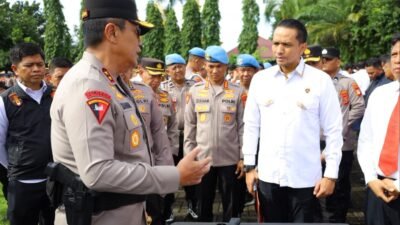Kapolda Sulsel Sambut Kepulangan Brimob dari Aceh, Sekaligus Cek Senpi Serentak di Mapolda