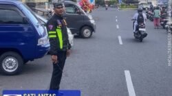 Satlantas Polres Karangasem Atensi Pos Sore dan Gatur Lalin, di Pasar Senggol Jalan Gajah Mada Amlapura