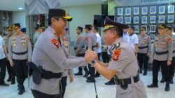 Kapolda Sulsel Pimpin Upacara Penyerahan Jabatan Karolog Polda Sulsel dalam Rangka Purna Tugas