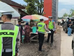 Sat Lantas Polres Mesuji Gelar Tasi Berkah, Bagikan Puluhan Nasi Kotak Untuk Masyarakat