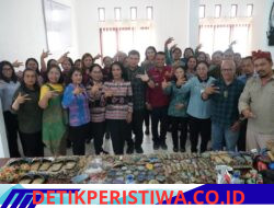 Pemkab Humbahas Gelar Pelatihan Anyaman Eceng Gondok, Dari Gulma Menjadi Berkah