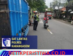 Pastikan Kelancaran Arus Lalulintas, Satlantas Polres Karangasem Berikan Himbauan Tidak Sembarangan Parkir Truk di Kawasan Obyek Wisata Candidasa