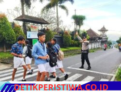 Pastikan Kelancaran Arus Lalu Lintas, Personel Polsek Rendang Atensi Kegiatan Pos Keselamatan Strong Point  
