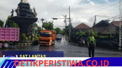 Pastikan Kelancaran Arus Lalu Lintas, Personil Lantas Lakukan Gatur Lalin di Ktl 2