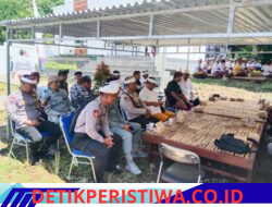 Kaur Bin Ops Polairud Polres Karangasem Hadiri Upacara Melaspas Kampung Nelayan Merah Putih