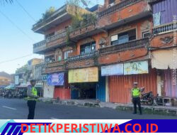Rutinitas Satlantas Polres Karangasem Atensi Pos Sore Dan Gatur Lalin, di Depan Pasar Senggol Jalan Gajah Mada Amlapura
