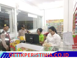 Berikan Rasa Aman dan Nyaman kepada Masyarakat, Polsek Selat Tingkatkan Blue Light Patrol 