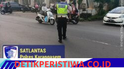 Wujudkan Arus Lalin Aman Lancar Terkendali, Personil Lantas Lakukan  Gatur Lalin di BTN Taman Asri Karangasem 