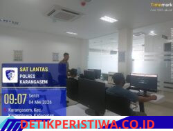 Pastikan Memahami Etika Berkendara, Personil Lantas Berikan Teori Avis Komputerisasi kepada Pemohon SIM Baru