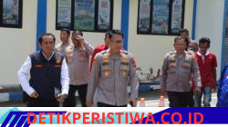 Kapolres Oku Timur Polda Sumsel Akbp Adik Listiyono,S.I.K.,M.H, Hadiri Dan Membuka Langsung Sarasehan Dan Tasyakuran Dalam Rangka Memperingati Hari Buruh Internasional Tahun 2026, Di Aula Wicaksana Laghawa Polres Oku Timur