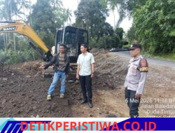 Pastikan Situasi Kamtibmas Kondusif, Polsek Selat Gelar Patroli Sisir jalan Utama hingga Kawasan Pedesaan