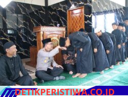 Kunjungan Silaturahmi Kapolres Oku Timur, ke Yayasan Darul Hijroh Martapura Dalam Rangka Hari Bhayangkara Ke -80 Tahun 2026 Dan Giat Bakti Religi Memberikan Bantuan Bansos