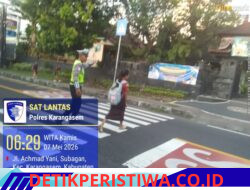 Antisipasi Kecelakaan Kalangan Pelajar, Anggota Lantas Polres Karangasem Sebrangkan Siswa Siswi SD Negeri 1 Subagan