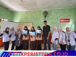 Try Out Interaktif Ilmupedia Bersama Telkomsel Digelar di SMA Negeri 1 Timang gajah