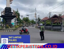 Ciptakan Kelancaran Arus Lalu Lintas, Personil Lantas Lakukan Gatur Lalin di Ktl 2