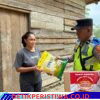 Polsek Belitang III Berikan Sembako Kepada Warga Kurang Mampu Dalam Rangka Menyambut HUT Bhayangkara Ke – 80 Tahun