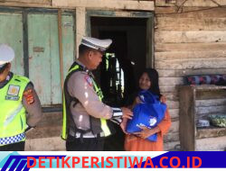 Sat Lantas Polres Mesuji Laksanakan Tasi Berkah Presisi, Bagikan 10 Karung Beras untuk Warga Kurang Mampu