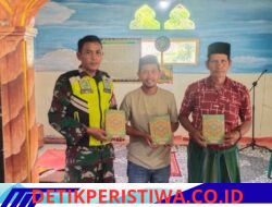 Babinsa Koramil 04/Bintang Serahkan Bantuan Alqur’an untuk Menasah Babut Taqwa