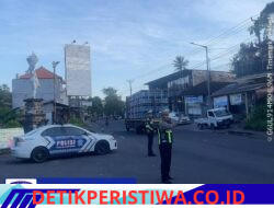 Rutinitas Unit Turjawali Sat Lantas Lakukan Gatur Lalin, di Pos 3 Patung Salak Jasri